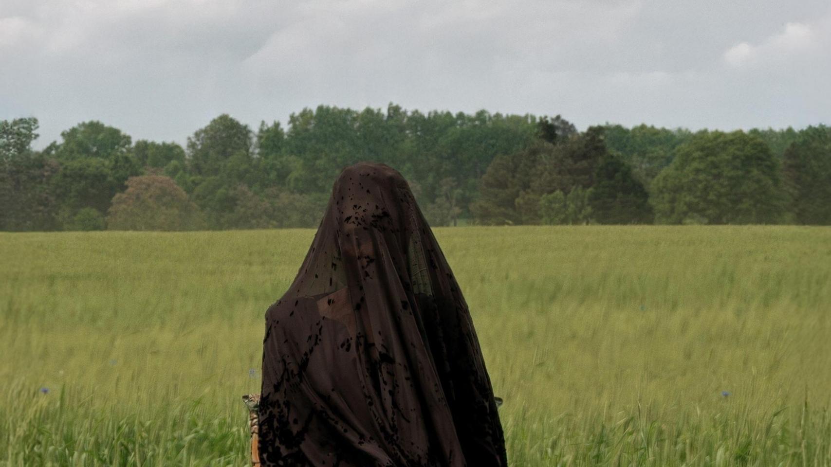 Immagine The Woman in the Yard - Poster - Sfondi